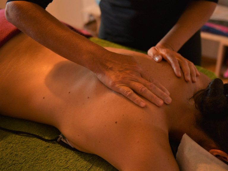 formation massage, californien, ayurvédique, suedois, lomi lomi, tuina, nursing touch, brest, finistère, bretagne, lesneven