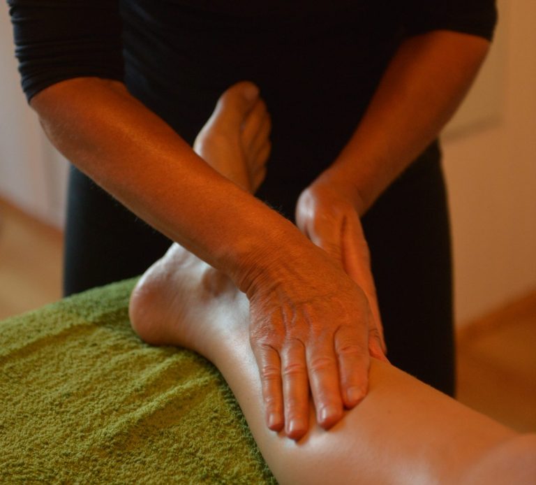 FORMATION MASSAGE, CALIFORNIEN, AYURVEDIQUE, suèdois, nursing  touch, lomi lomi, finistère, brest, bretagne, lesneven